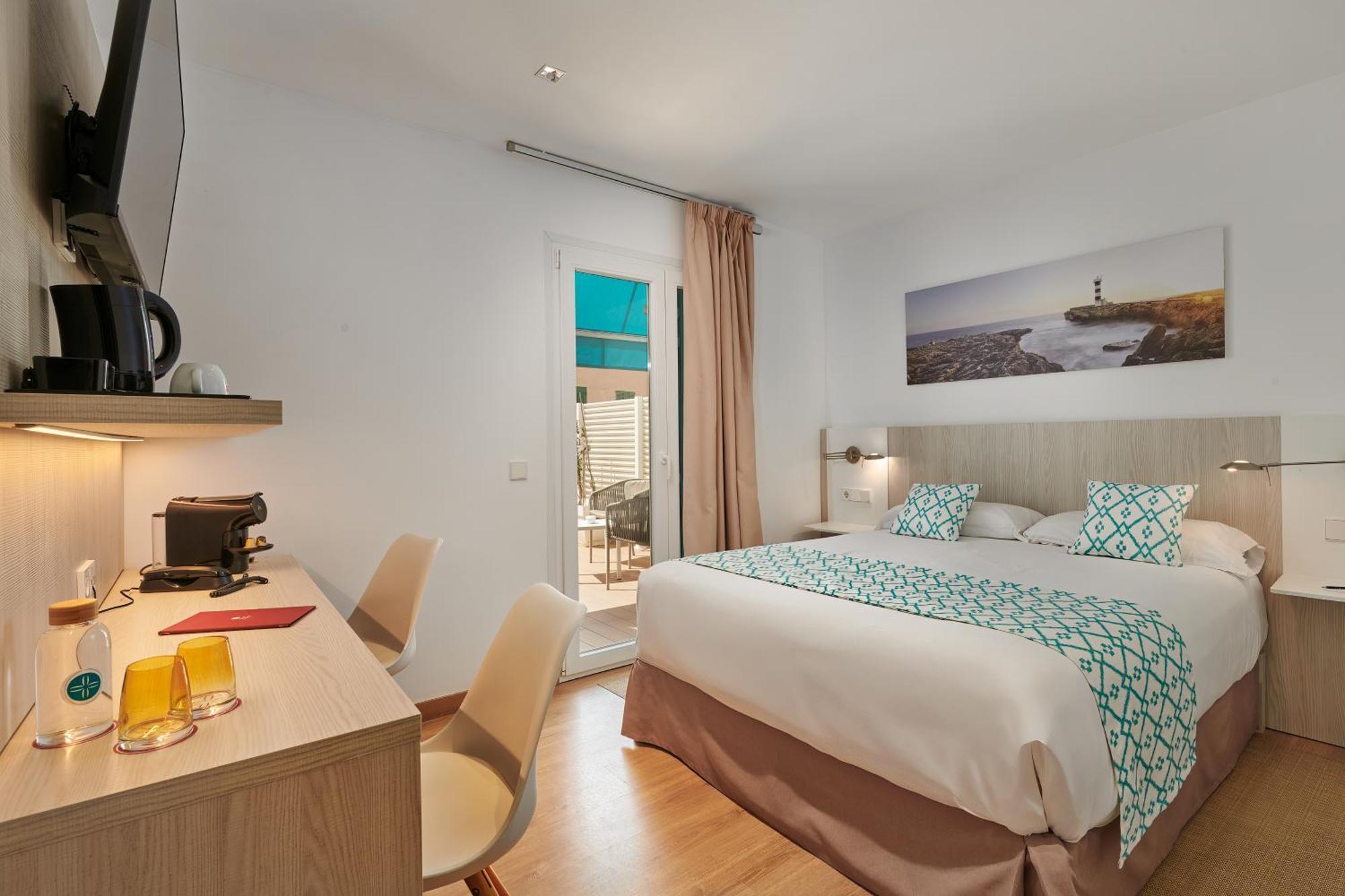 Hotel Colonial Colonia de Sant Jordi Екстериор снимка
