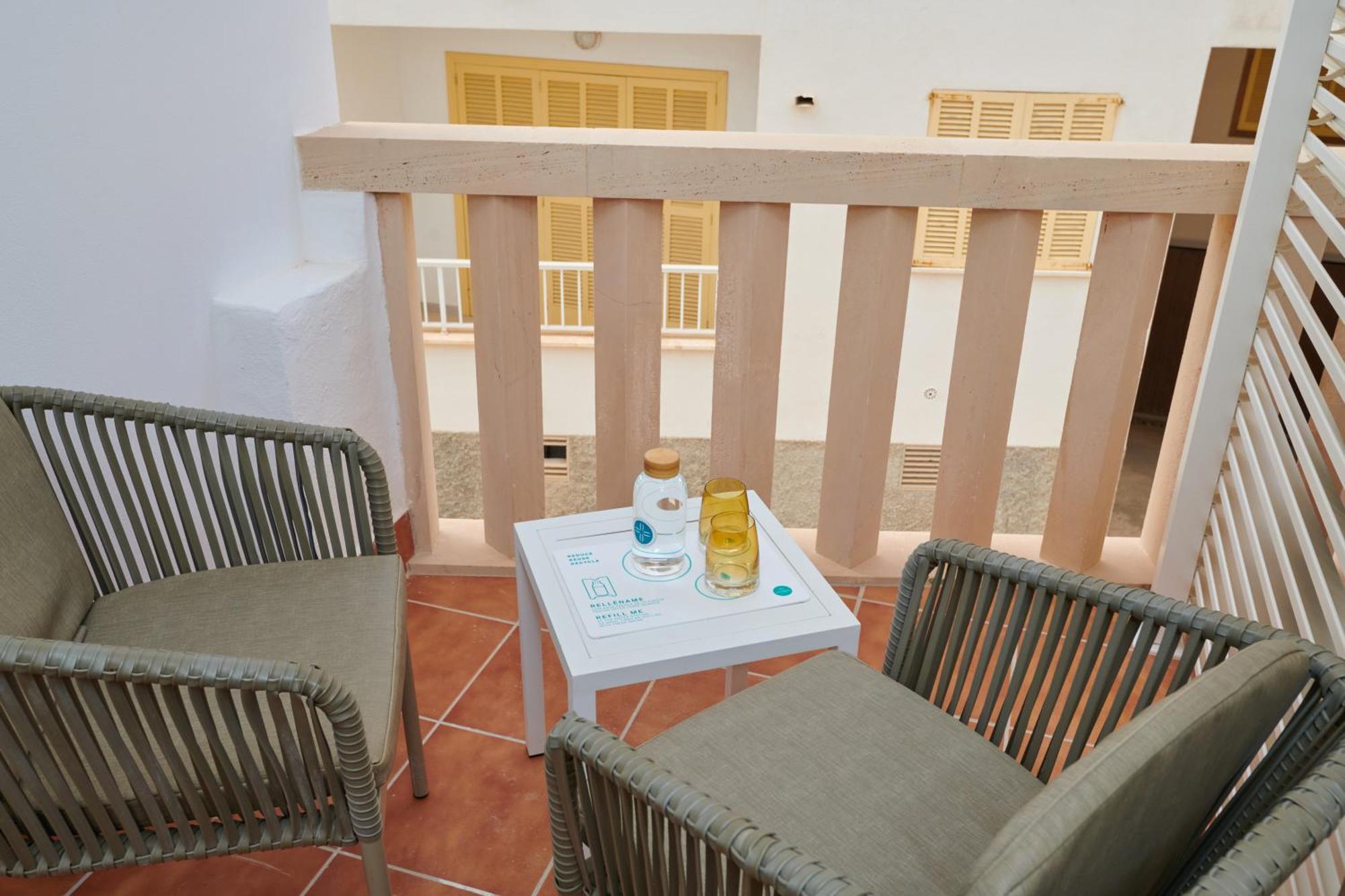 Hotel Colonial Colonia de Sant Jordi Екстериор снимка