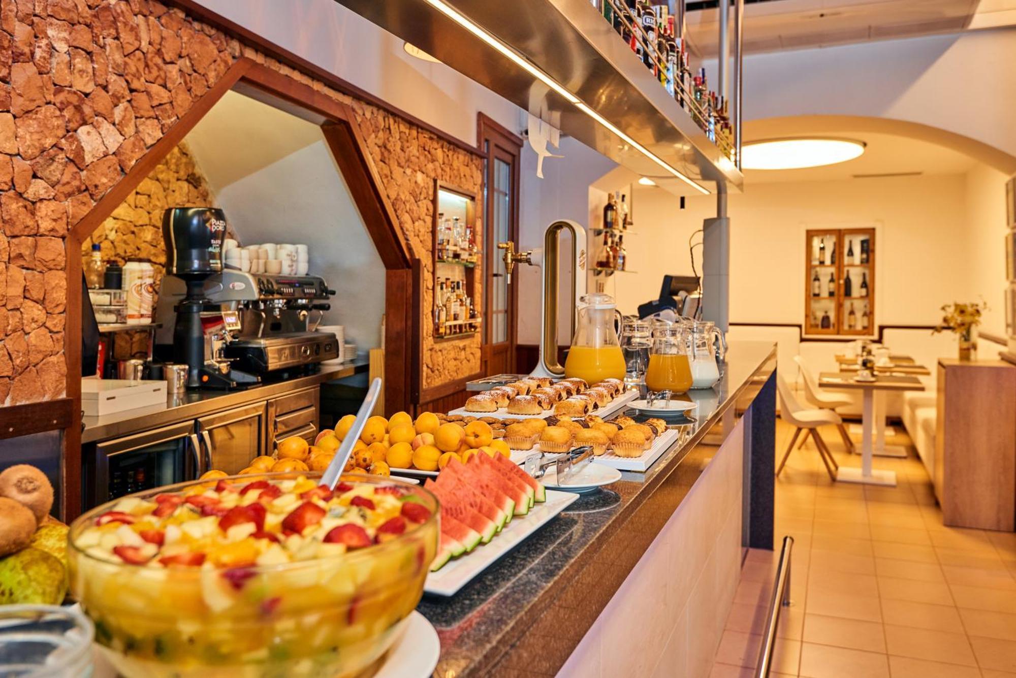 Hotel Colonial Colonia de Sant Jordi Екстериор снимка